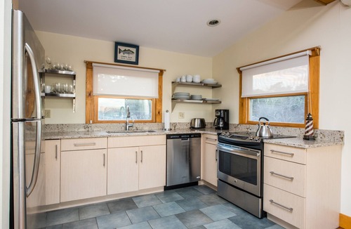South Wellfleet Cottage | Solymar Oceanfront 150 steps to the Beach! Fabulous deck and views!