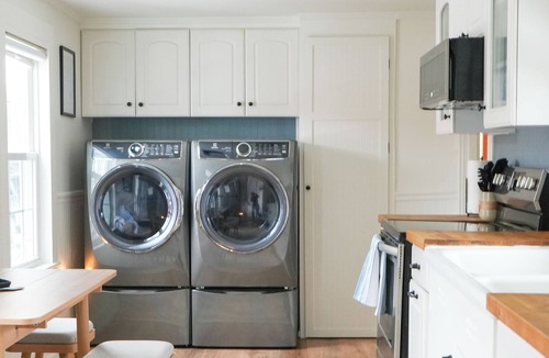 Old Orchard Beach Cottage | Soothing 2-bedroom cottage with Sauna in Old Orchard Beach