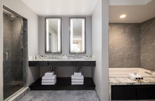 Manchester Hotel | Soothing Retreat with Spa, Pool, and Scenic Vermont Vibes