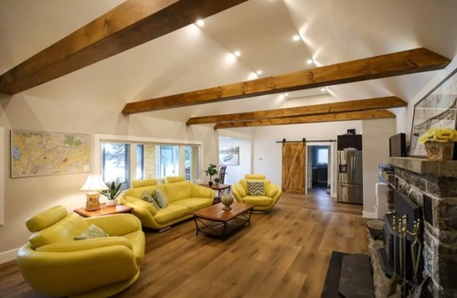 North Kawartha Cottage | South Bay Waterfront Getaway