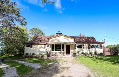 North Kawartha Cottage | South Bay Waterfront Getaway