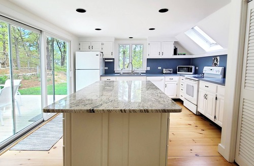 Truro House | South Pamet 4BD-A/C, Deck, Outdoor Shower, Linens Included, Only Steps to BALLSTON BEACH-1-Min Bike Ride!