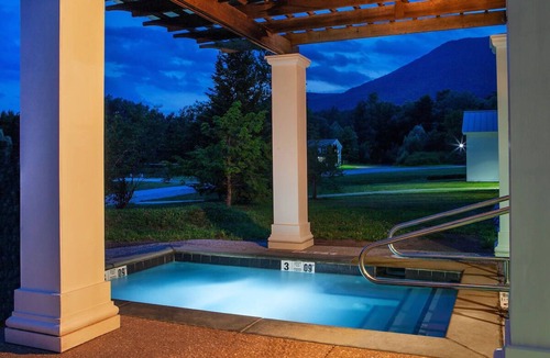 Manchester Hotel | Spa, Trails & Golf Retreat Near Manchester Village Shopping
