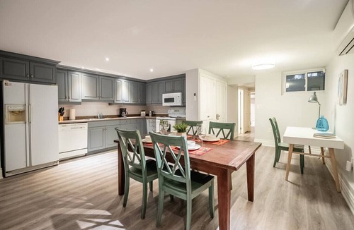 Bloor-Yorkville Apartment | Spacious 1BR Basement Apt with King Size Bed!