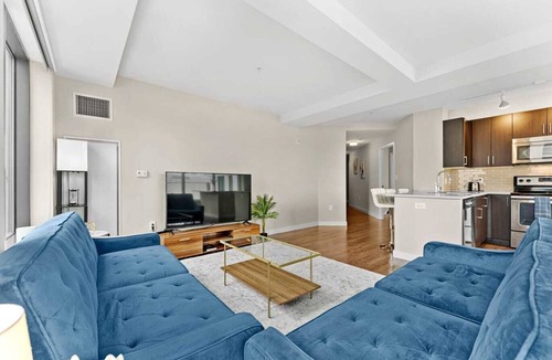 Bay Village Apartment | Spacious 2br 2ba unit in prime location downtown