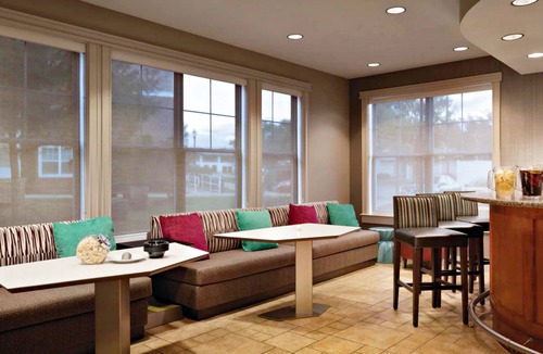 Middletown Condo | Spacious 2BR Suite, 2 Miles from Downtown Newport!n