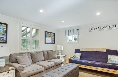 East Harwich House | Spacious 3/2 Single Level 🏠 WIFI, A/C, PELOTON, 1.2 Mi to 🏝 Close to 🚲 Path