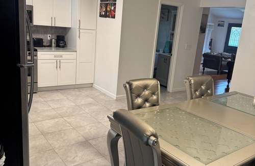 Central Islip House | Spacious 3 bedrooms 2 Bathrooms house in Central Islip NY