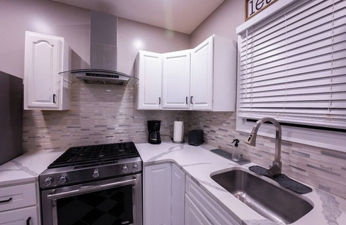 Weequahic Apartment | Spacious 3BR Newark Stay | Near NYC