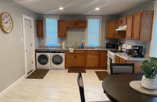 Wellington Hill Apartment | Spacious 4-bedroom apartment with AC, WiFi in phenomenal Boston