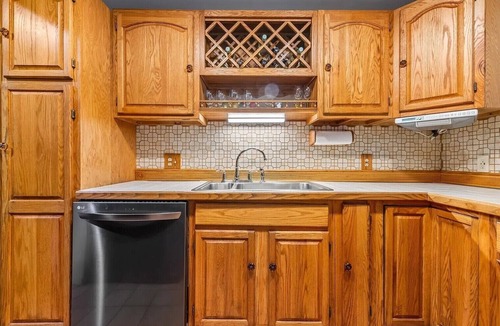 Bradford House | Spacious 4-bedroom mountain escape in Bradford, NH