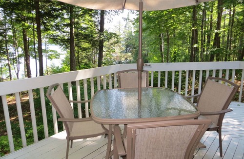Bridgton House | Spacious 4 Bedroom Waterfront Home on Moose Pond/Lake & Pleasant Mountain