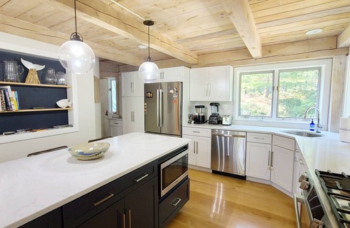 Wellfleet House | Spacious 4BD-A/C, Screen Porch & Deck, Quiet Setting, Walk to Duck Pond