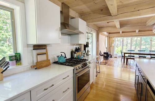 Wellfleet House | Spacious 4BD-A/C, Screen Porch & Deck, Quiet Setting, Walk to Duck Pond