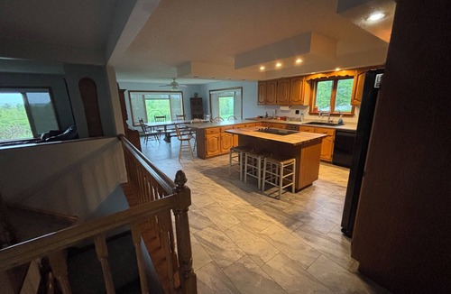 North Troy House | Spacious 5-bedroom ski and adventure house in North Troy near Jay Peak Resort!