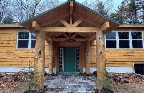 Jay House | Spacious 6-bedroom cabin in Jay NY close to Lake Placid and White Face Moutain
