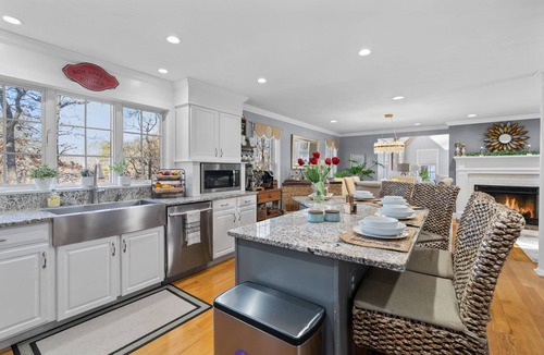 Barnstable House | Spacious 6-bedroom house in delightful Cape Cod with Saltwater pool & firepit