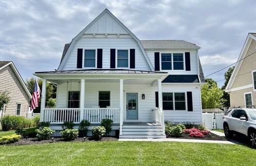 Village Green House | Spacious 6-bedroom house in charming Cape May with Pool & Great Location