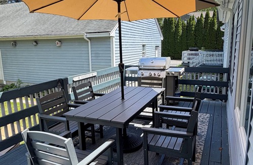Kennebunk Condo | Spacious 6 BR Condo – Ten minutes to the beaches