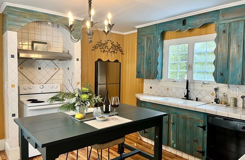 Yarmouth Apartment | Spacious and bright, 1st floor apartment in Historical Yarmouth Village
