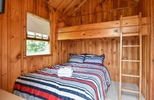 East Falmouth House | Spacious Beach House 6 Min Walk to Beach