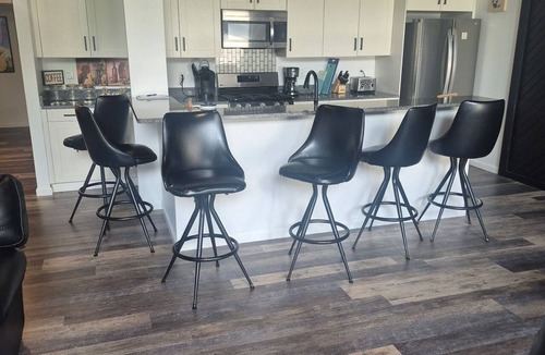 Gypsum House | Spacious Bedrock Tavern Retreat Sleeps Large Groups Open Concept Entertainment