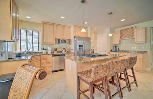 Southend Cottage | Spacious Brigantine Home ~ 1 Block to Beach!