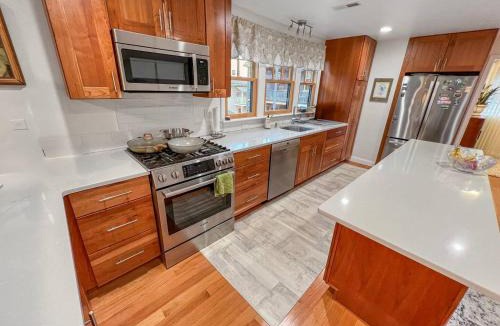 Mid-Cambridge House | Spacious Cambridge Room, Walk to Harvard