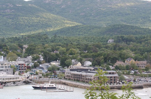 Bar Harbor Cottage | Spacious, Delightful Cottage on the West Street Waterfront near the Town Pier.