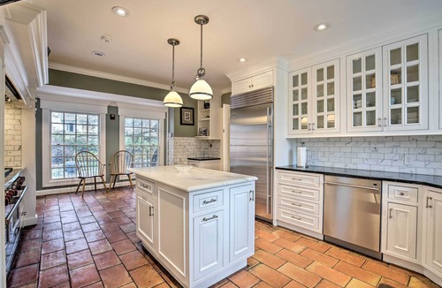 Keene House | Spacious Estate w/Courtyard: 2 Miles to Downtown!