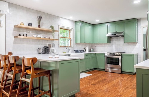 Saugerties Cabin | Spacious Fam Retreat: Hot Tub, Fire Pit, BBQ