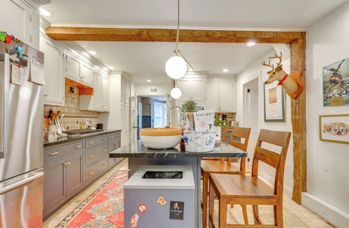 Weston House | Spacious Family Home in Weston: Yard + Patio