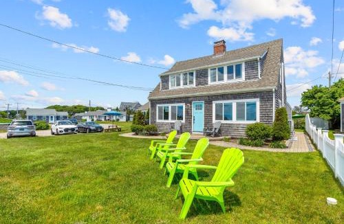 Centerville House | Spacious FamilyOceanfront 6BR Across Craigville Beach