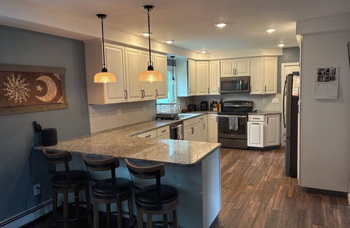 South Burlington House | Spacious home in the heart of South Burlington - dog friendly!