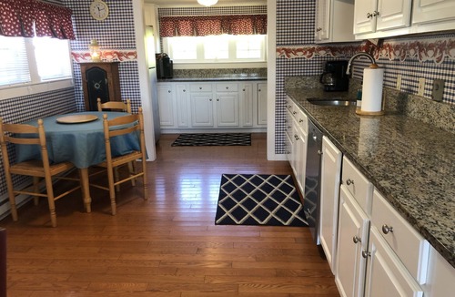 South Dennis House | Spacious house located on Swan River