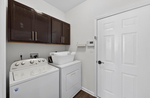 Middletown House | Spacious Middletown Family Retreat - Sleeps 8