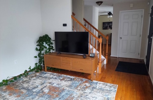Elkton House | Spacious Pet Friendly, 4-bedroom house with AC. 5 minutes from Univ of Delaware