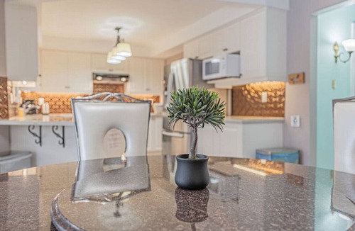 Mount Pleasant House | Spacious⭐Pool⭐Hot Tub⭐Airport⭐Downtown⭐Walk to Everything