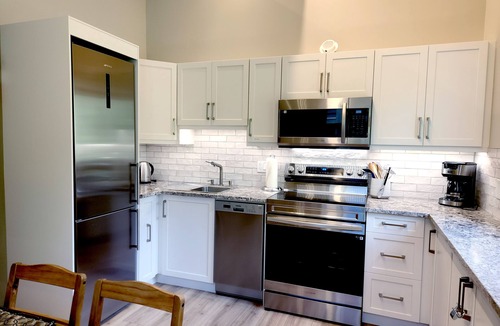 Panorama Apartment | Spacious Toby Creek loft with river and mountain views