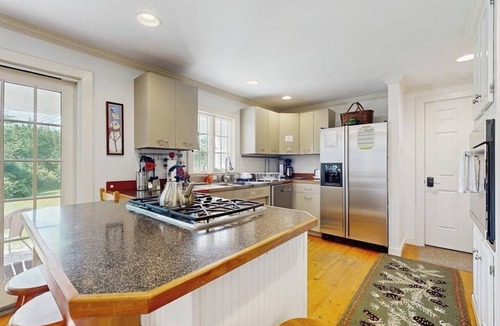 Manchester House | Spacious village house, dog-friendly, patio, fireplace, a/c, air hockey, w/d