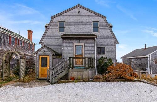 Provincetown House | Spacious Waterfront Home - Private Deck, Beach