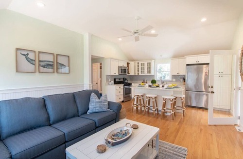 East Dennis House | Spacious Yard Large Patio & Dogs Welcome!