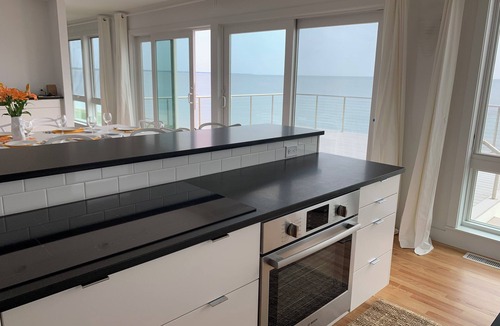 North Truro House | Spectacular Newly Constructed 3-Bedroom Beachfront Home in North Truro 408