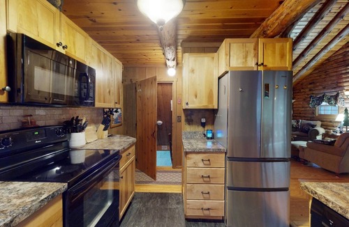 Beaver Cove House | Spencer View (Waterfront on Moosehead Lake with Mountain Views)