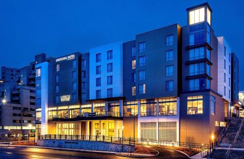 Revere Hotel | SpringHill Suites by Marriott Boston Logan Airport Revere Beach