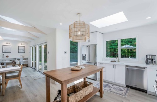 Springs House | Springs Retreat: Fully Renovated Home, New Gunite Pool, Walk to Bay & Rita's