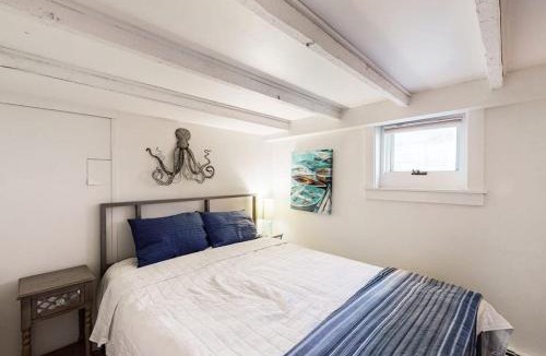 Provincetown House | Standish Place