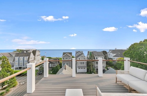 Fairfield House | Stareway to Heaven in Fairfield