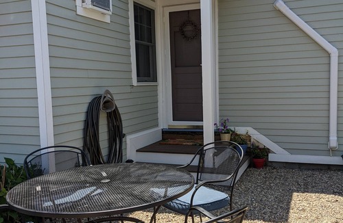 York Beach Cottage | Stay Year Round at Memories Cottage, York Beach, Maine!