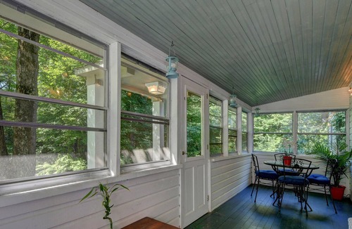 Becket Cottage | Staycation at Private lake cottage near Jacob’s Pillow and Tanglewood